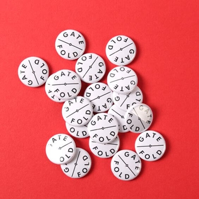 Show details for DEAL! 200 x 25mm Badges